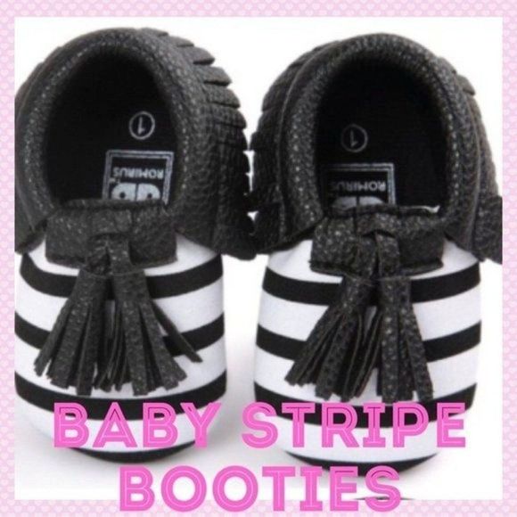 Rohminus Other - NWT, Baby/Toddler Striped Moccasin Booties